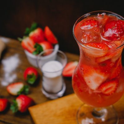 CAIPIRINHA-DE-MORANGO-VODKA-EZE.jpg CAIPIRINHA-DE-MORANGO-VODKA-EZE.jpg
